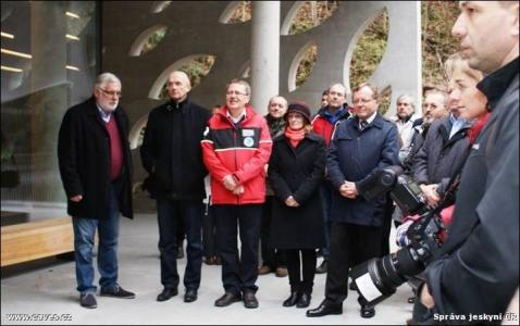 Punkevní jeskyně - slavnostní otevření prov. budovy