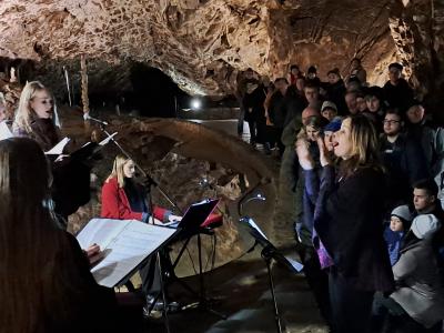 Benefiční koncert v Punkevních jeskyních, 9. 12. 2023